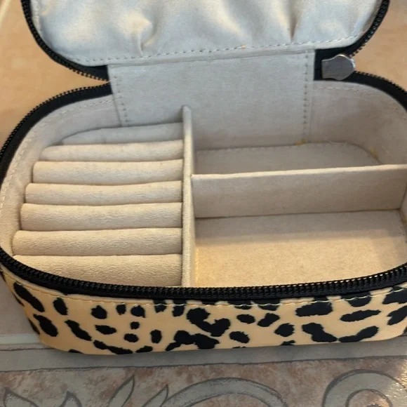 Pura Vida Animal Print Jewelry Box - Picture 3 of 5